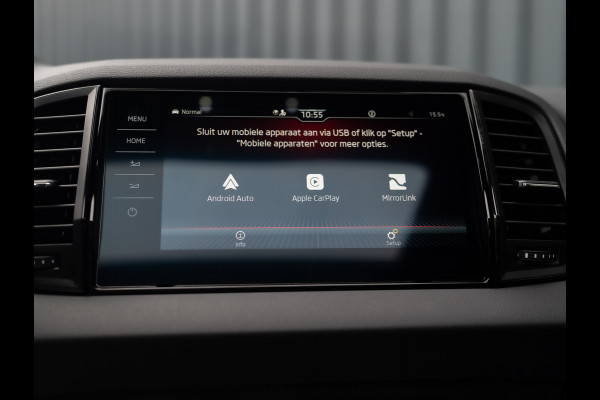 Škoda Karoq 1.5 TSI ACT Sportline Business | Panodak | Trekhaak wegkl. | 360 Camera | 19'' | Elk. A-klep | Prijs Rijklaar!! Škoda Karoq 1.5 TSI ACT Sportline Business | Panodak | Trekhaak wegkl. | 360 Camera | 19'' | Elk. A-klep | Prijs Rijklaar!!