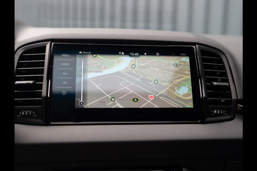 Škoda Karoq 1.5 TSI ACT Sportline Business | Panodak | Trekhaak wegkl. | 360 Camera | 19'' | Elk. A-klep | Prijs Rijklaar!! Škoda Karoq 1.5 TSI ACT Sportline Business | Panodak | Trekhaak wegkl. | 360 Camera | 19'' | Elk. A-klep | Prijs Rijklaar!!