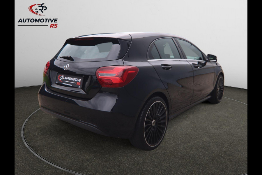 Mercedes-Benz A-Klasse 180 Business Solution AMG Aut.|19 Inch Camera Cruise Control led koplampen Navigatie Carplay & Android Auto Mercedes-Benz A-Klasse 180 Business Solution AMG Aut.|19 Inch Camera Cruise Control led koplampen Navigatie Carplay & Android Auto