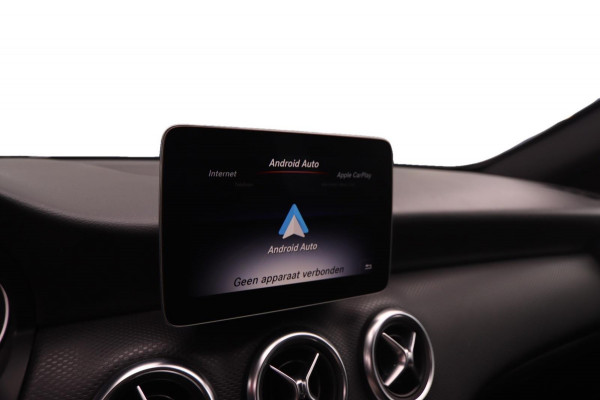 Mercedes-Benz A-Klasse 180 Business Solution AMG Aut.|19 Inch Camera Cruise Control led koplampen Navigatie Carplay & Android Auto Mercedes-Benz A-Klasse 180 Business Solution AMG Aut.|19 Inch Camera Cruise Control led koplampen Navigatie Carplay & Android Auto