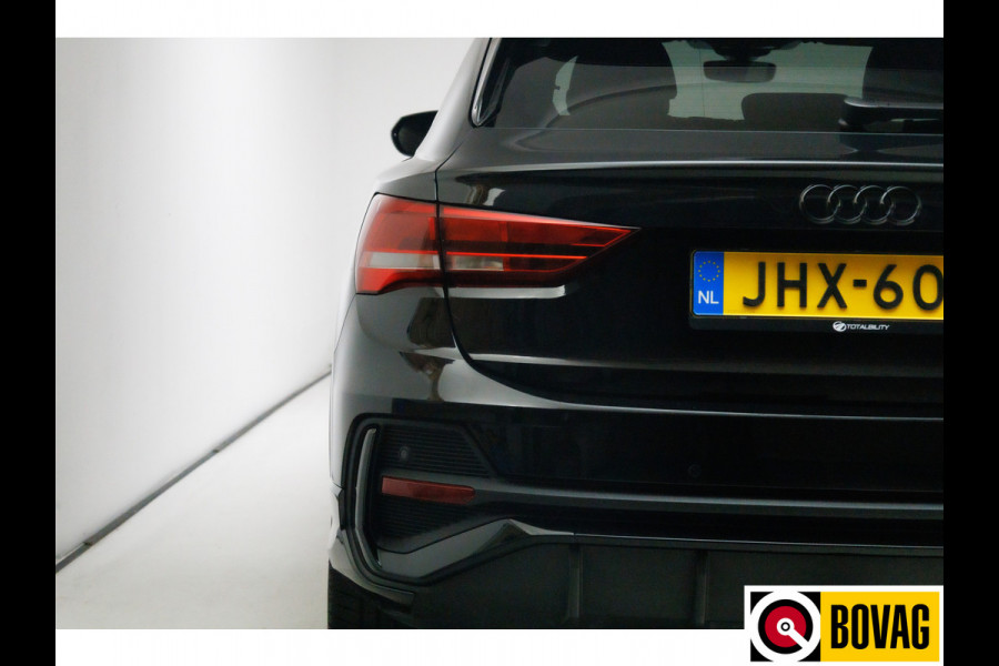 Audi Q3 Sportback 45 TFSI e S Edition 245 PK | 2x Sline | Panoramadak | Trekhaak elec. | Sonos audio | Navigatie, Cruise, PDC V+ A, App. connect. Audi Q3 Sportback 45 TFSI e S Edition 245 PK | 2x Sline | Panoramadak | Trekhaak elec. | Sonos audio | Navigatie, Cruise, PDC V+ A, App. connect.