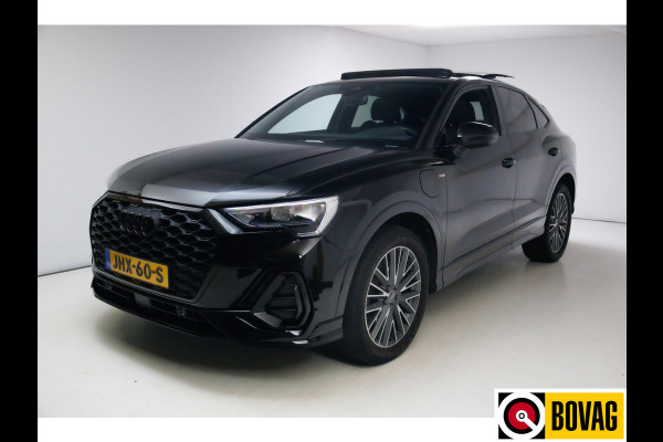 Audi Q3 Sportback 45 TFSI e S Edition 245 PK | 2x Sline | Panoramadak | Trekhaak elec. | Sonos audio | Navigatie, Cruise, PDC V+ A, App. connect. Audi Q3 Sportback 45 TFSI e S Edition 245 PK | 2x Sline | Panoramadak | Trekhaak elec. | Sonos audio | Navigatie, Cruise, PDC V+ A, App. connect.