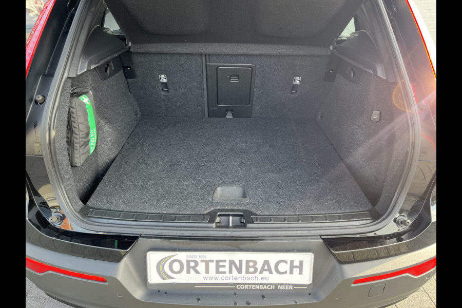 Volvo XC40 1.5 T4 Plug-in hybrid Plus Dark | Adaptieve cruise | Harman Kardon | Memory | Blis |