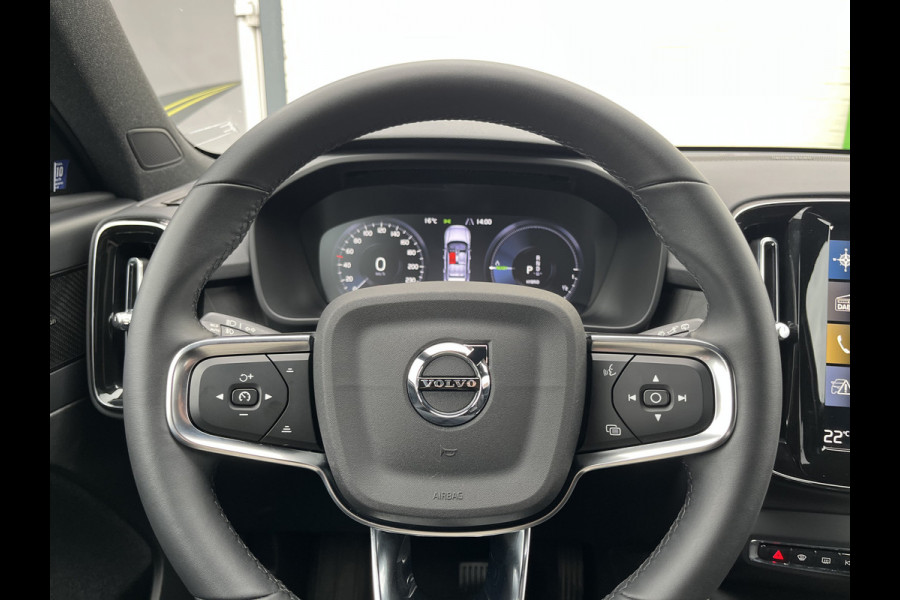 Volvo XC40 1.5 T4 Plug-in hybrid Plus Dark | Adaptieve cruise | Harman Kardon | Memory | Blis |