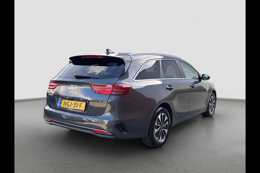 Kia Ceed Sportswagon 1.0 T-GDi MHEV Design Edition Automaat | JBL | Stoel- en Stuurverwarming | Lane Assist | Dode Hoek Assistentie | Kia Ceed Sportswagon 1.0 T-GDi MHEV Design Edition Automaat | JBL | Stoel- en Stuurverwarming | Lane Assist | Dode Hoek Assistentie |