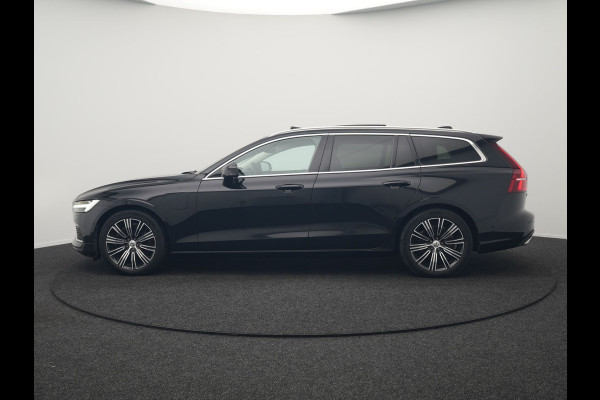 Volvo V60 2.0 T6 Recharge AWD Inscription Plug In Hybrid 350pk PHEV | Trekhaak Af Fabriek | Panodak | Adaptive Cruise | Adaptive LED | Harman & Kardon |  Lederen Sportstoelen Memory & Verwarmd | Blis | Apple Carplay | Pilot Assist | Navigatie | Virtual |