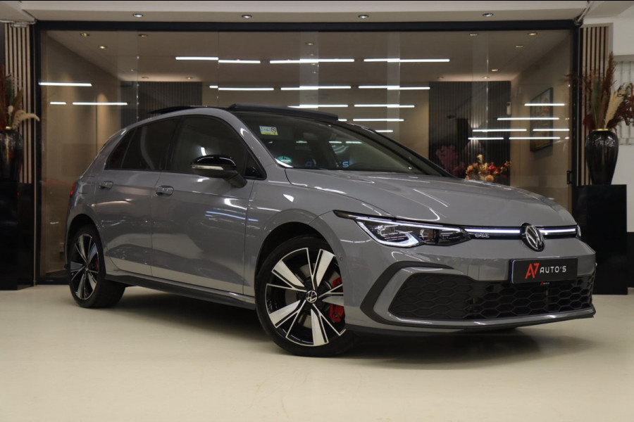 Volkswagen Golf 1.4 eHybrid GTE / HEADUP/PANO/IQLIGHT/CAM/CARPLAY/VOL Volkswagen Golf 1.4 eHybrid GTE / HEADUP/PANO/IQLIGHT/CAM/CARPLAY/VOL