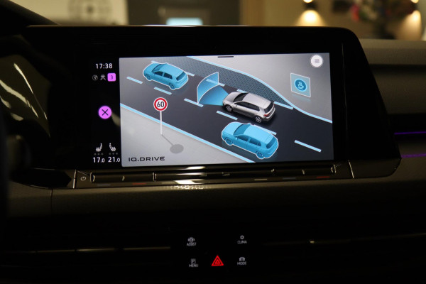 Volkswagen Golf 1.4 eHybrid GTE / HEADUP/PANO/IQLIGHT/CAM/CARPLAY/VOL Volkswagen Golf 1.4 eHybrid GTE / HEADUP/PANO/IQLIGHT/CAM/CARPLAY/VOL