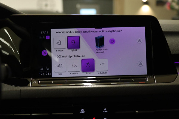 Volkswagen Golf 1.4 eHybrid GTE / HEADUP/PANO/IQLIGHT/CAM/CARPLAY/VOL Volkswagen Golf 1.4 eHybrid GTE / HEADUP/PANO/IQLIGHT/CAM/CARPLAY/VOL