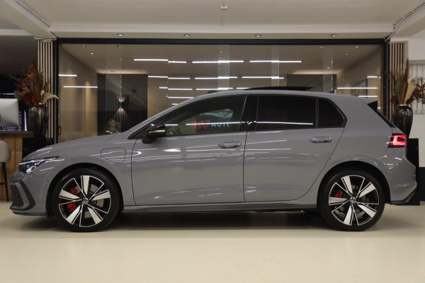Volkswagen Golf 1.4 eHybrid GTE / HEADUP/PANO/IQLIGHT/CAM/CARPLAY/VOL Volkswagen Golf 1.4 eHybrid GTE / HEADUP/PANO/IQLIGHT/CAM/CARPLAY/VOL
