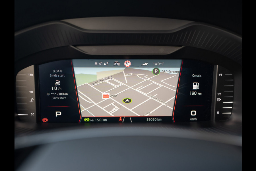Škoda Karoq 1.5 TSI 150Pk ACT Sportline Business | Trekhaak wegkl. | Elk. A-klep | Camera | Keyless | Adapt. Cr. | Prijs Rijklaar!!