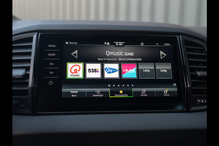 Škoda Karoq 1.5 TSI 150Pk ACT Sportline Business | Trekhaak wegkl. | Elk. A-klep | Camera | Keyless | Adapt. Cr. | Prijs Rijklaar!!