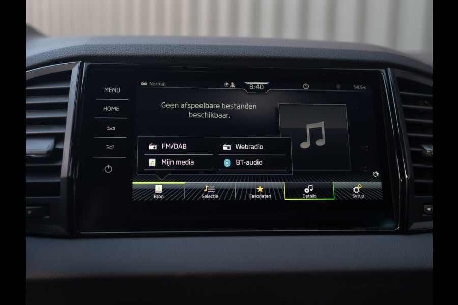 Škoda Karoq 1.5 TSI 150Pk ACT Sportline Business | Trekhaak wegkl. | Elk. A-klep | Camera | Keyless | Adapt. Cr. | Prijs Rijklaar!!