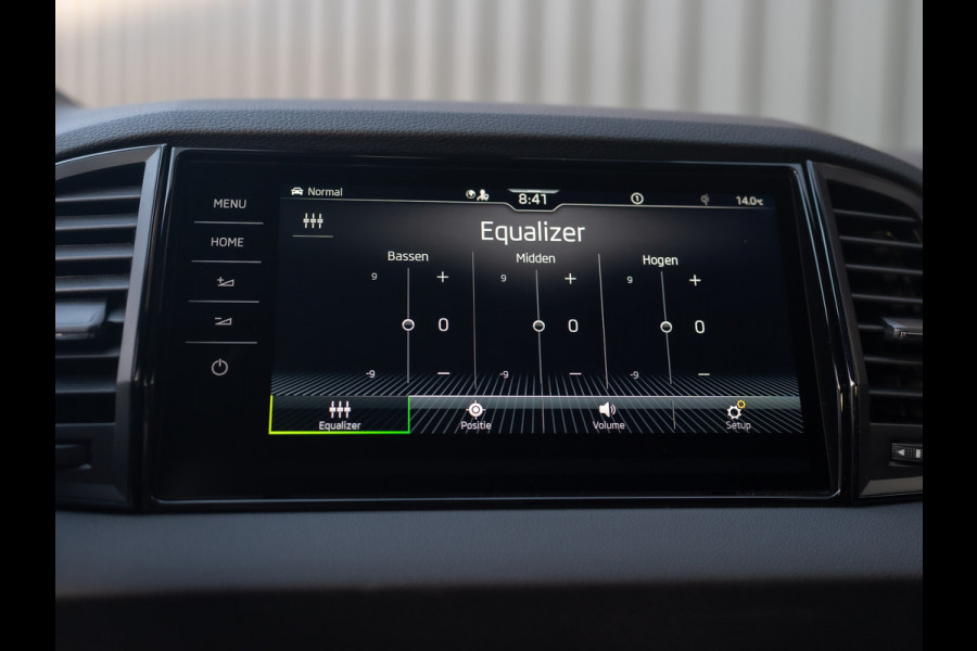 Škoda Karoq 1.5 TSI 150Pk ACT Sportline Business | Trekhaak wegkl. | Elk. A-klep | Camera | Keyless | Adapt. Cr. | Prijs Rijklaar!!