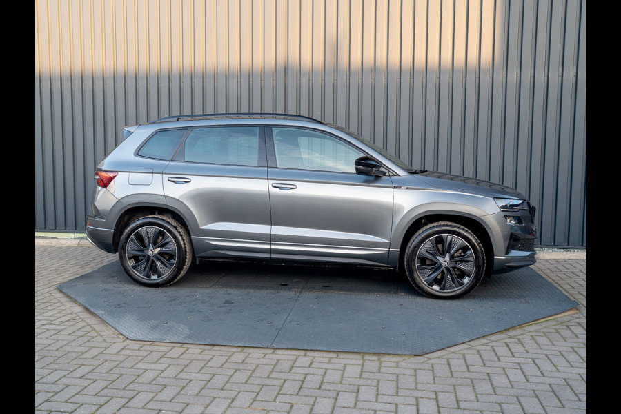 Škoda Karoq 1.5 TSI 150Pk ACT Sportline Business | Trekhaak wegkl. | Elk. A-klep | Camera | Keyless | Adapt. Cr. | Prijs Rijklaar!!