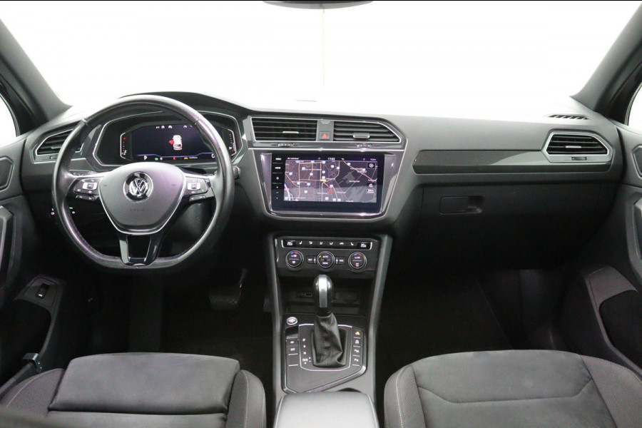 Volkswagen Tiguan 1.5 TSI Business R-LINE*CAM*ACC*HAAK*CARPLAY*NAVI* Volkswagen Tiguan 1.5 TSI Business R-LINE*CAM*ACC*HAAK*CARPLAY*NAVI*