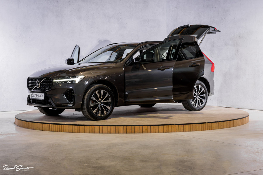 Volvo XC60 2.0 B4 R-Design | Harman Kardon | Adaptieve cruise | Memory | Achterbank verwarmd |