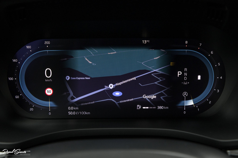 Volvo XC60 2.0 B4 R-Design | Harman Kardon | Adaptieve cruise | Memory | Achterbank verwarmd |