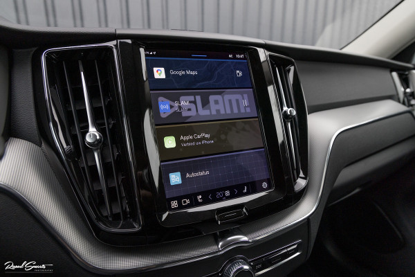 Volvo XC60 2.0 B4 R-Design | Harman Kardon | Adaptieve cruise | Memory | Achterbank verwarmd |