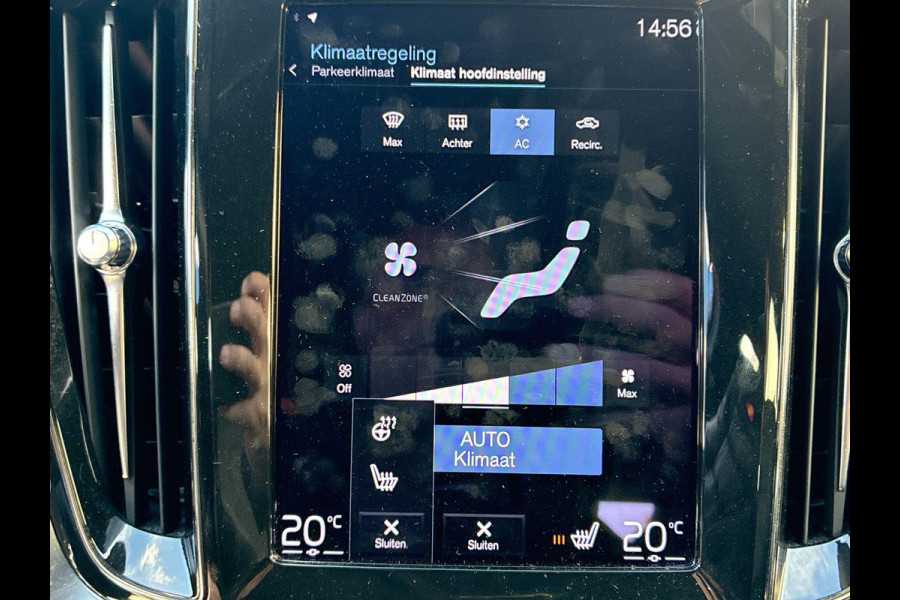 Volvo V60 2.0 T6 Recharge AWD R-Design 341PK! | Stoel- stuurverwarming | Lederen Sportstoelen | Park Assist | Adapt Cruise Control Volvo V60 2.0 T6 Recharge AWD R-Design 341PK! | Stoel- stuurverwarming | Lederen Sportstoelen | Park Assist | Adapt Cruise Control