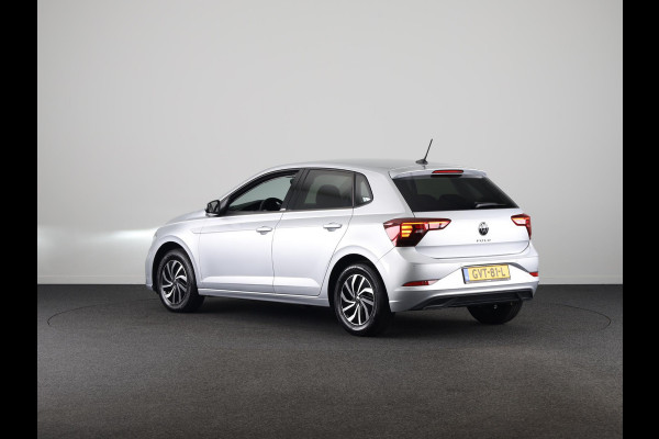 Volkswagen Polo 1.0 TSI Life Edition 95 pk | Verlengde garantie | Navigatie via App | Parkeersensoren | Achteruitrijcamera | Adaptieve cruise control | Volkswagen Polo 1.0 TSI Life Edition 95 pk | Verlengde garantie | Navigatie via App | Parkeersensoren | Achteruitrijcamera | Adaptieve cruise control |