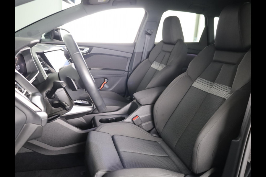Audi Q4 e-tron 40 Launch edition Advanced 77 kWh 204 pk | Navigatie | Warmtepomp | Parkeersensoren | Achteruitrijcamera | Adaptieve cruise control | Stoelverwarming |