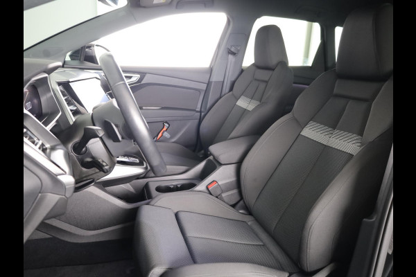 Audi Q4 e-tron 40 Launch edition Advanced 77 kWh 204 pk | Navigatie | Warmtepomp | Parkeersensoren | Achteruitrijcamera | Adaptieve cruise control | Stoelverwarming |