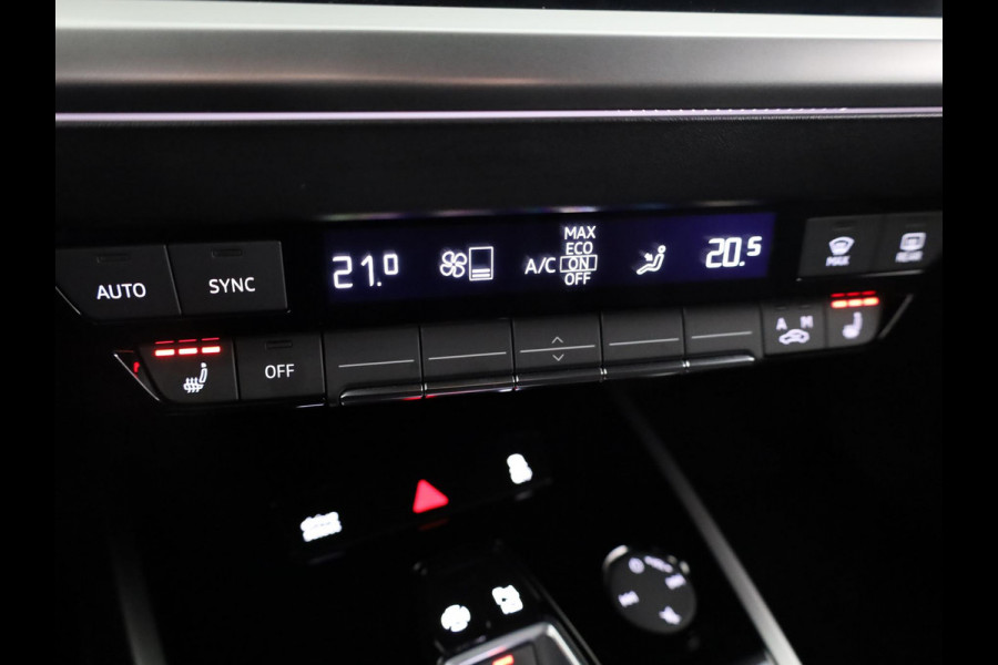 Audi Q4 e-tron 40 Launch edition Advanced 77 kWh 204 pk | Navigatie | Warmtepomp | Parkeersensoren | Achteruitrijcamera | Adaptieve cruise control | Stoelverwarming |