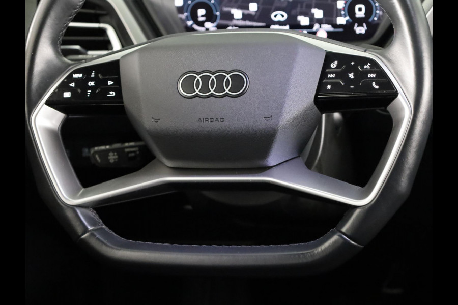 Audi Q4 e-tron 40 Launch edition Advanced 77 kWh 204 pk | Navigatie | Warmtepomp | Parkeersensoren | Achteruitrijcamera | Adaptieve cruise control | Stoelverwarming |