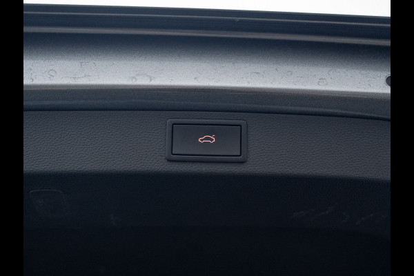 Škoda Karoq 1.5 TSI ACT Business Edition Plus | Keyless | Camera | Elk. A-klep | Adapt. Cr. | Prijs Rijklaar!!