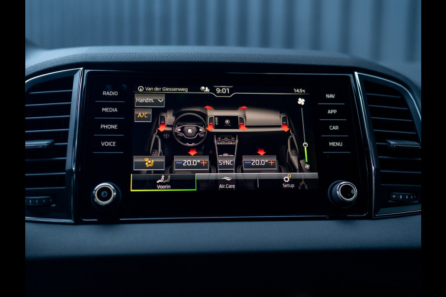 Škoda Karoq 1.5 TSI ACT Business Edition Plus | Keyless | Camera | Elk. A-klep | Adapt. Cr. | Prijs Rijklaar!!