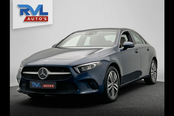 Mercedes-Benz A-Klasse 250 e Business Solution Widescreen Leder Stoelverwarming Apple/Carplay