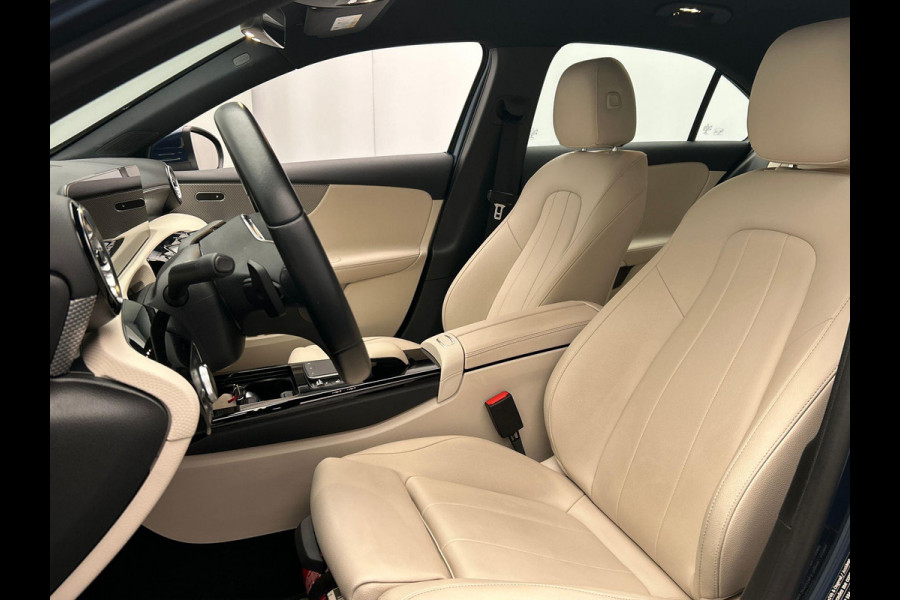 Mercedes-Benz A-Klasse 250 e Business Solution Widescreen Leder Stoelverwarming Apple/Carplay