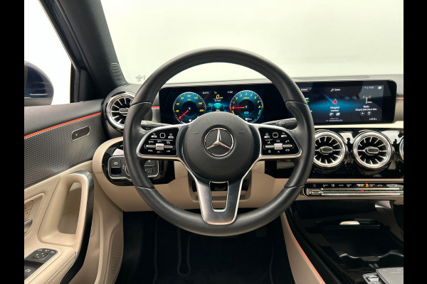 Mercedes-Benz A-Klasse 250 e Business Solution Widescreen Leder Stoelverwarming Apple/Carplay