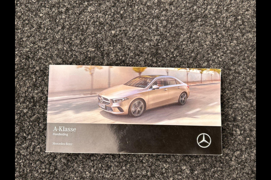 Mercedes-Benz A-Klasse 250 e Business Solution Widescreen Leder Stoelverwarming Apple/Carplay