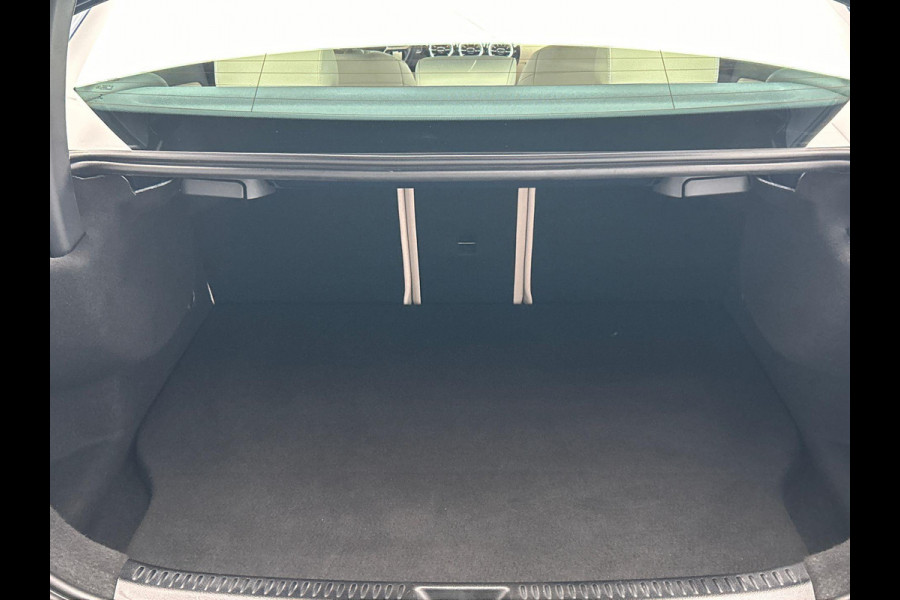 Mercedes-Benz A-Klasse 250 e Business Solution Widescreen Leder Stoelverwarming Apple/Carplay