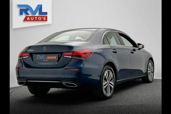 Mercedes-Benz A-Klasse 250 e Business Solution Widescreen Leder Stoelverwarming Apple/Carplay