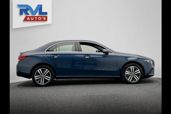 Mercedes-Benz A-Klasse 250 e Business Solution Widescreen Leder Stoelverwarming Apple/Carplay