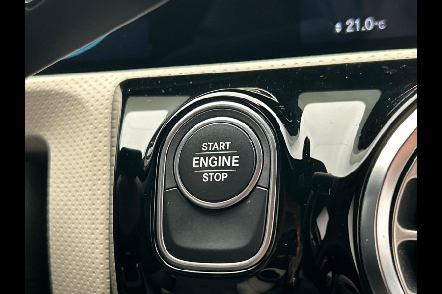 Mercedes-Benz A-Klasse 250 e Business Solution Widescreen Leder Stoelverwarming Apple/Carplay