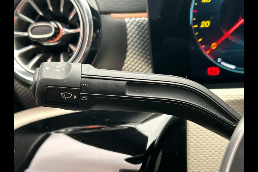 Mercedes-Benz A-Klasse 250 e Business Solution Widescreen Leder Stoelverwarming Apple/Carplay
