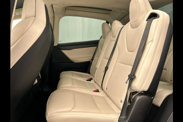 Tesla Model X 75D Base 7 - Persoons * Origineel Nederlands * Trekhaak Autopilot Leder Stoel/Stuur Verwarming Tesla Model X 75D Base 7 - Persoons * Origineel Nederlands * Trekhaak Autopilot Leder Stoel/Stuur Verwarming