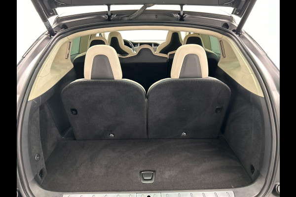 Tesla Model X 75D Base 7 - Persoons * Origineel Nederlands * Trekhaak Autopilot Leder Stoel/Stuur Verwarming Tesla Model X 75D Base 7 - Persoons * Origineel Nederlands * Trekhaak Autopilot Leder Stoel/Stuur Verwarming