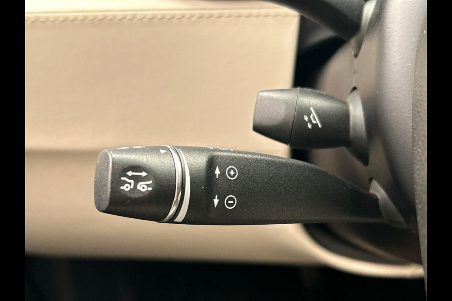 Tesla Model X 75D Base 7 - Persoons * Origineel Nederlands * Trekhaak Autopilot Leder Stoel/Stuur Verwarming Tesla Model X 75D Base 7 - Persoons * Origineel Nederlands * Trekhaak Autopilot Leder Stoel/Stuur Verwarming