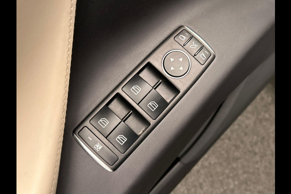 Tesla Model X 75D Base 7 - Persoons * Origineel Nederlands * Trekhaak Autopilot Leder Stoel/Stuur Verwarming Tesla Model X 75D Base 7 - Persoons * Origineel Nederlands * Trekhaak Autopilot Leder Stoel/Stuur Verwarming
