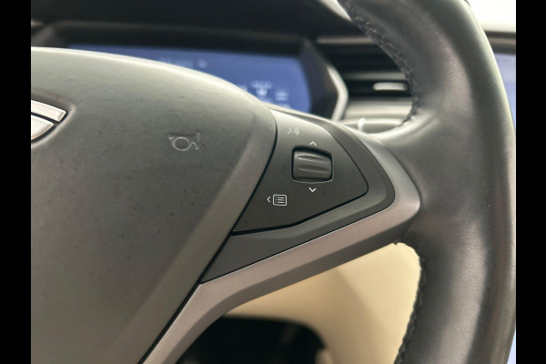 Tesla Model X 75D Base 7 - Persoons * Origineel Nederlands * Trekhaak Autopilot Leder Stoel/Stuur Verwarming Tesla Model X 75D Base 7 - Persoons * Origineel Nederlands * Trekhaak Autopilot Leder Stoel/Stuur Verwarming
