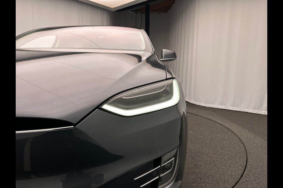 Tesla Model X 75D Base 7 - Persoons * Origineel Nederlands * Trekhaak Autopilot Leder Stoel/Stuur Verwarming Tesla Model X 75D Base 7 - Persoons * Origineel Nederlands * Trekhaak Autopilot Leder Stoel/Stuur Verwarming