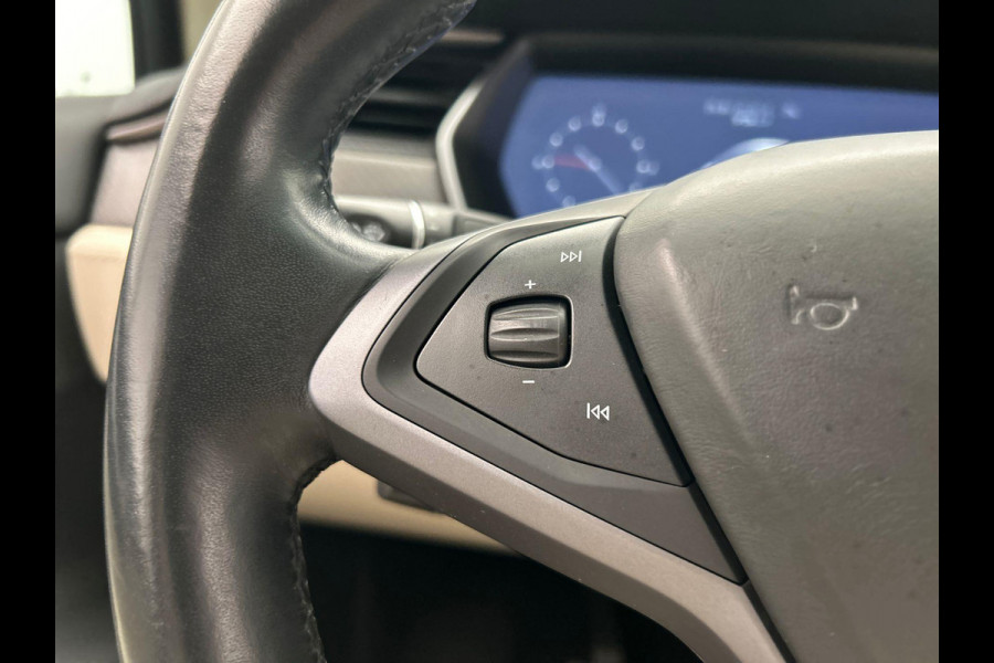 Tesla Model X 75D Base 7 - Persoons * Origineel Nederlands * Trekhaak Autopilot Leder Stoel/Stuur Verwarming Tesla Model X 75D Base 7 - Persoons * Origineel Nederlands * Trekhaak Autopilot Leder Stoel/Stuur Verwarming