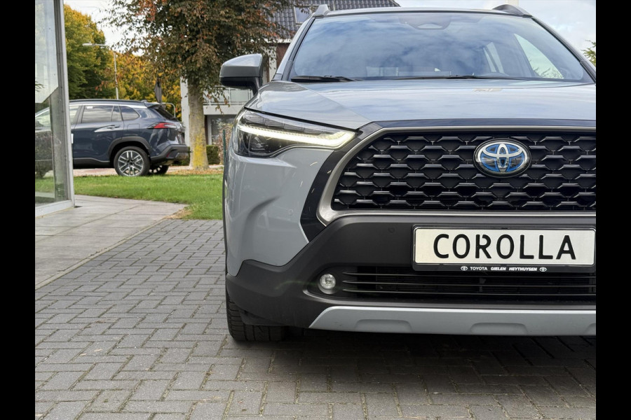 Toyota Corolla Cross 2.0 High Power Hybrid Executive | JBL, Panoramadak, Leer, Stoel + Stuurverwarming, 18 inch, Keyless, LED Toyota Corolla Cross 2.0 High Power Hybrid Executive | JBL, Panoramadak, Leer, Stoel + Stuurverwarming, 18 inch, Keyless, LED