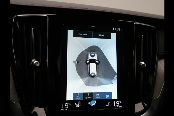 Volvo V60 2.0 T6 Recharge AWD Inscription Plug In Hybrid 350pk PHEV | Trekhaak Af Fabriek | Panodak | Adaptive Cruise | Adaptive LED | Harman & Kardon |  Lederen Sportstoelen Memory & Verwarmd | Blis | Apple Carplay | Pilot Assist | Navigatie | Virtual |