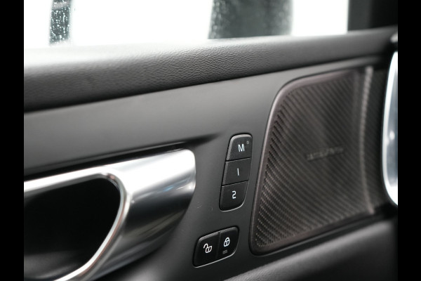 Volvo V60 2.0 T6 Recharge AWD Inscription Plug In Hybrid 350pk PHEV | Trekhaak Af Fabriek | Panodak | Adaptive Cruise | Adaptive LED | Harman & Kardon |  Lederen Sportstoelen Memory & Verwarmd | Blis | Apple Carplay | Pilot Assist | Navigatie | Virtual |